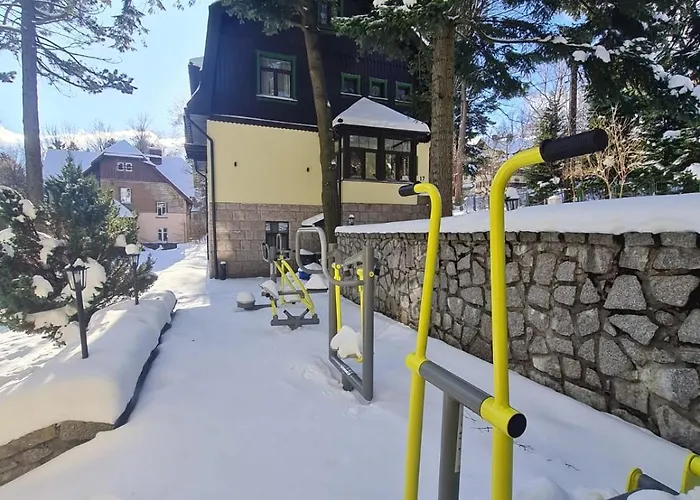 Hanka Ze Sniadaniami 3*