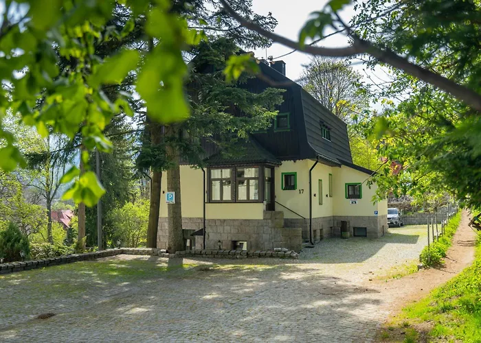 Hanka Ze Sniadaniami Schreiberhau